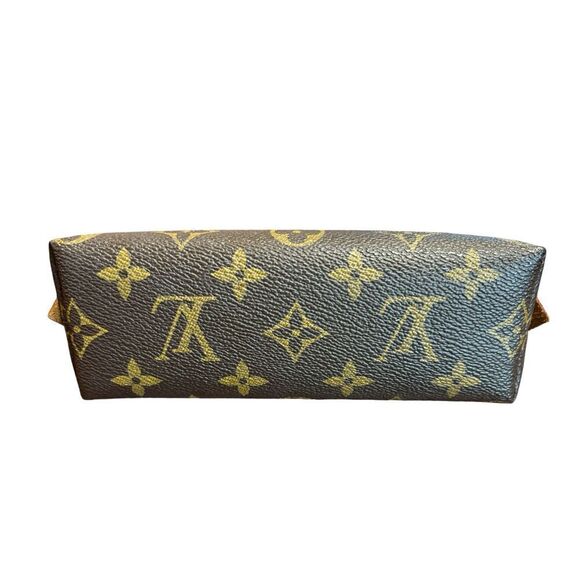 Louis Vuitton Cosmetic Pouch Brown Canvas Monogram - Picture 6 of 8